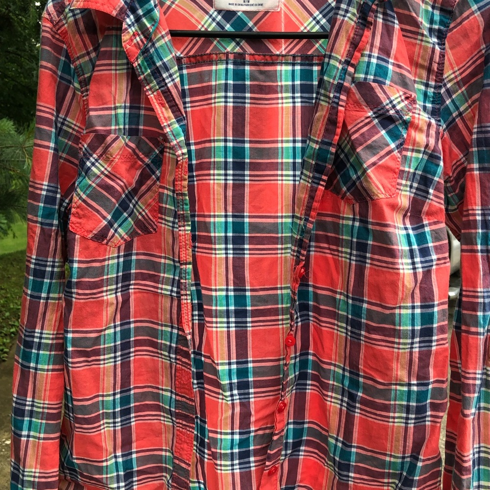 Button up - Picture 3 of 3